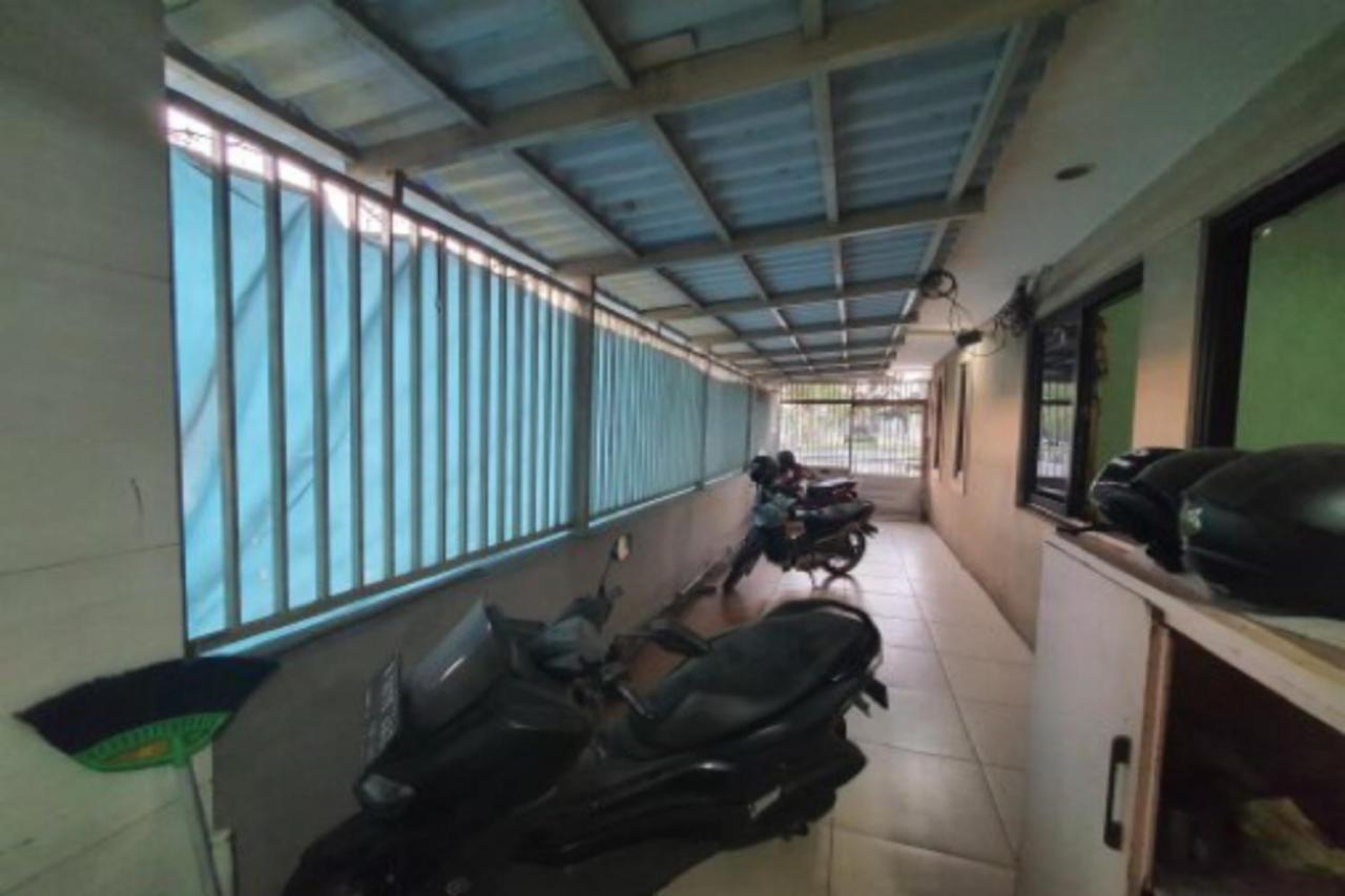 Oyo 93109 Garden Homestay 1 Tpr Surabaia Exterior foto