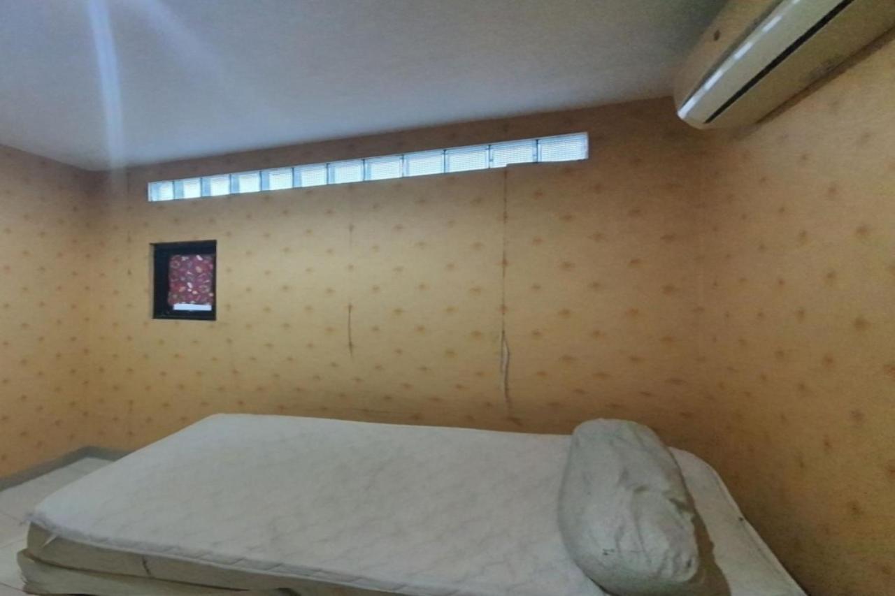 Oyo 93109 Garden Homestay 1 Tpr Surabaia Exterior foto